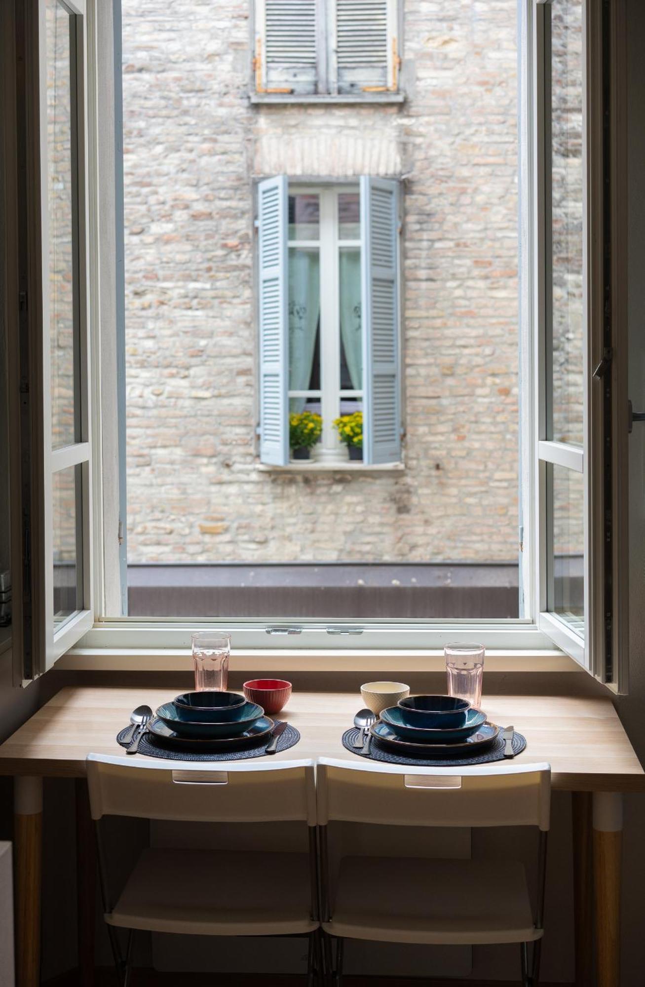 Freedom Suites Parma Eksteriør billede
