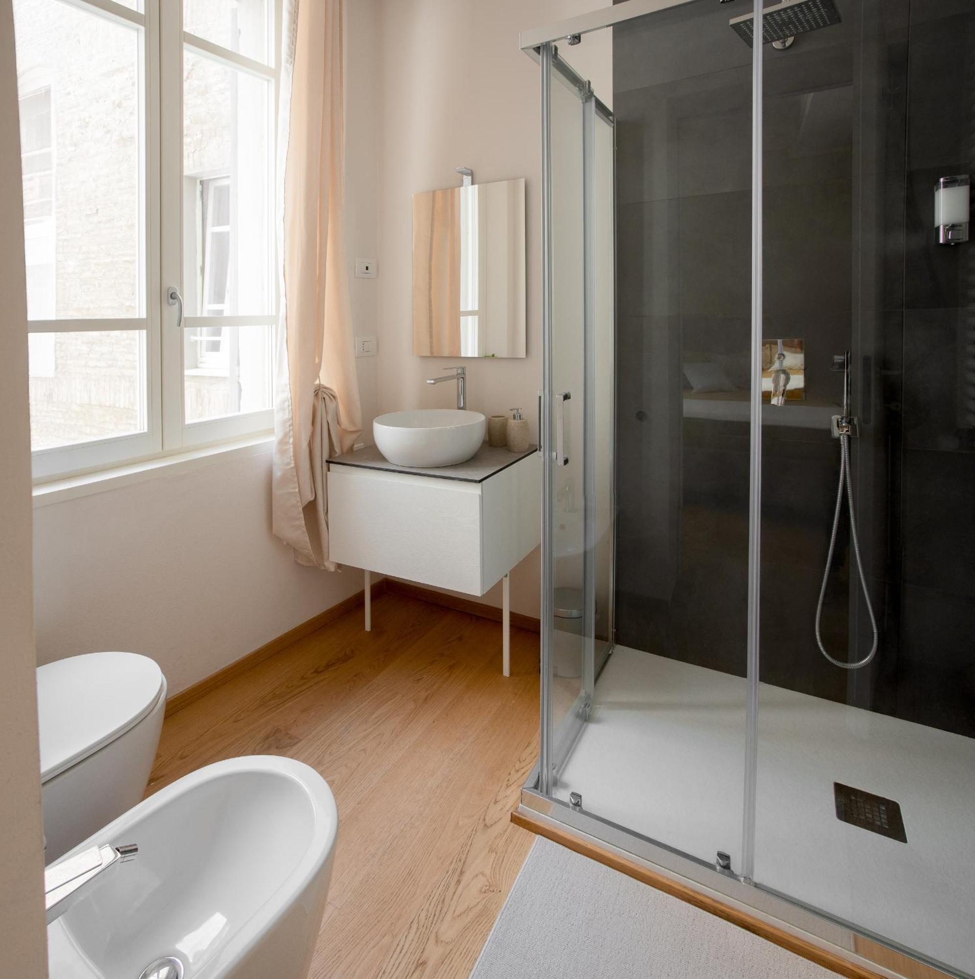 Freedom Suites Parma Eksteriør billede